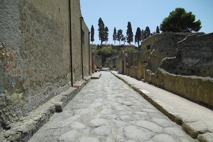 Pompeii, Sorrento & Naples 2 Days Private Tour from Naples
