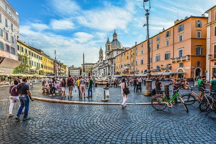 Rome city walking tour spanish steps Trevi Fountain Piazza Navona