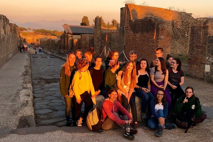 Pompei Guided Tour at Sunset