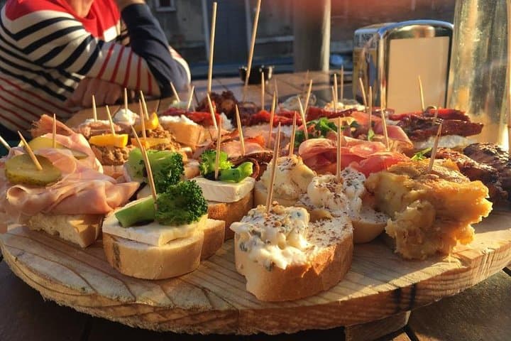 Venice Walking Tour: Eat and Drink