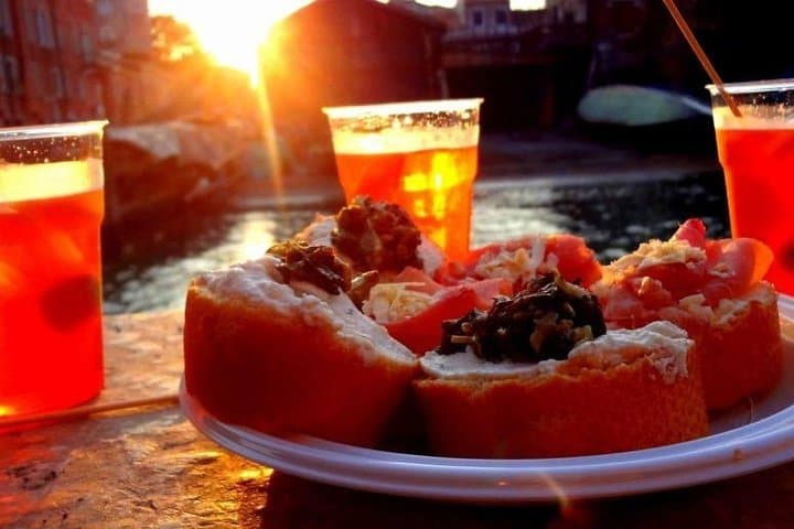 Venice Walking Tour: Eat and Drink