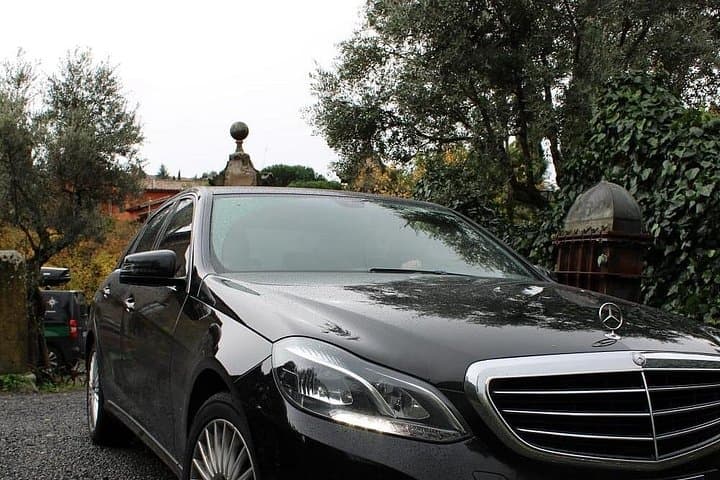 Private transfer from Fiumicino Airport to Rome or vv.