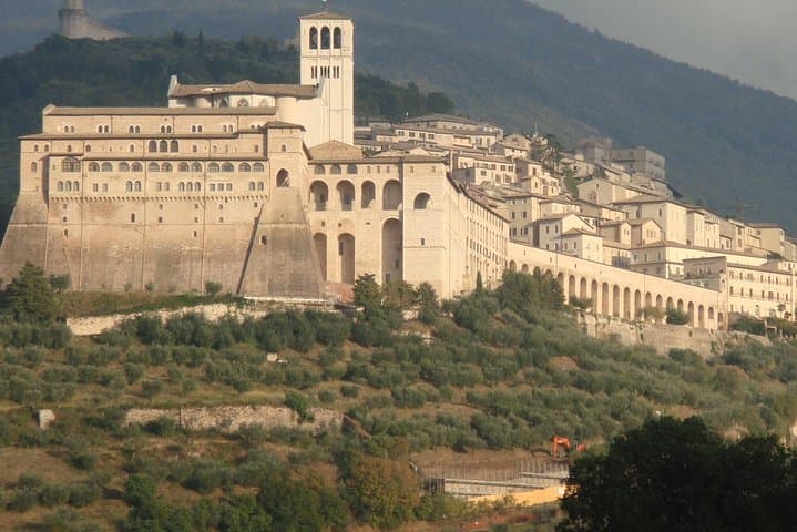 Assisi, City Highlights and Basilica of St. Francis tour