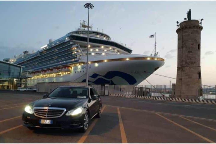 Private transfer from Civitavecchia Port to Rome City