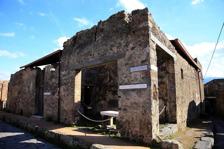 Tour of Pompeii Must-See Sites with Skip the Line Tickets & Exclusive Guide