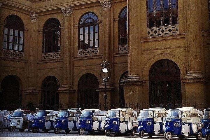 Tuk tuk ride, ape car
