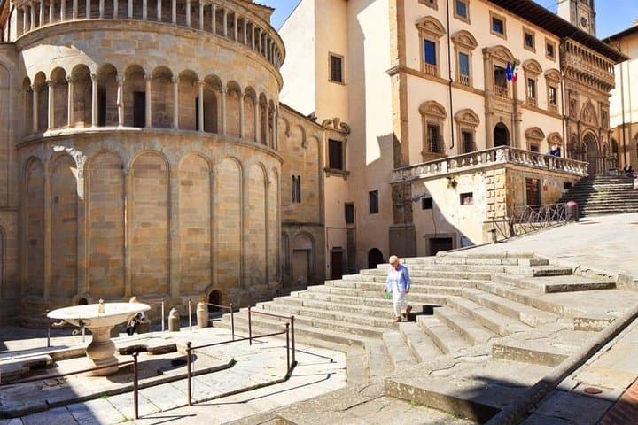 Arezzo Private walking tour