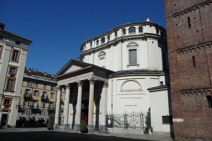 Private Walking Tour 3h of Turin with private official tour guide