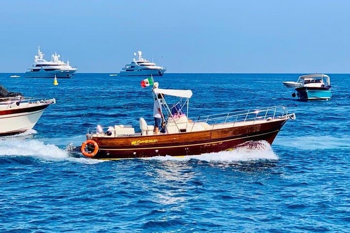 3 hours Private Capri Boat Tour