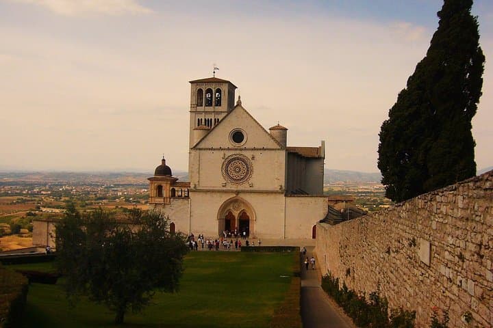Assisi Full day tour including St Francis Basilica and Porziuncola