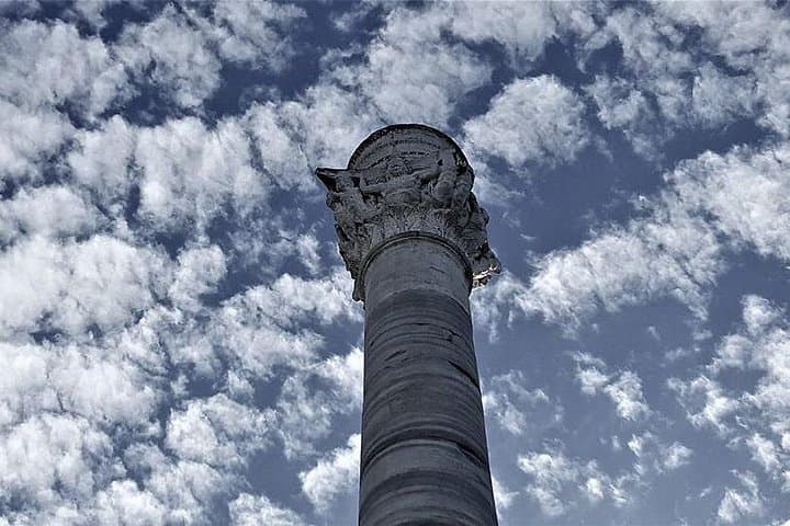 Tour of the historic center of Brindisi