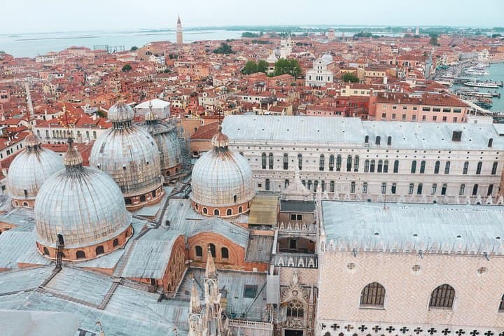 Architectural Venice: Private Tour with a Local Expert
