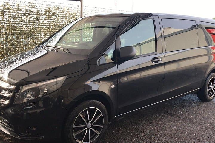 Transfer from Termini Station to Rome center with van