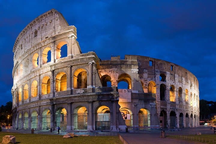 Transfer from Fiumicino airport to Rome center van
