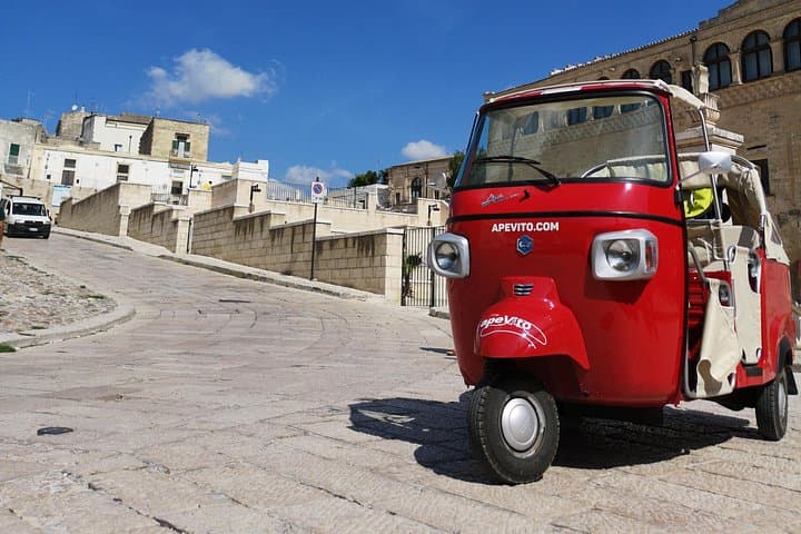 Tuk Tuk tour Matera - Panoramic tour by bee calessino