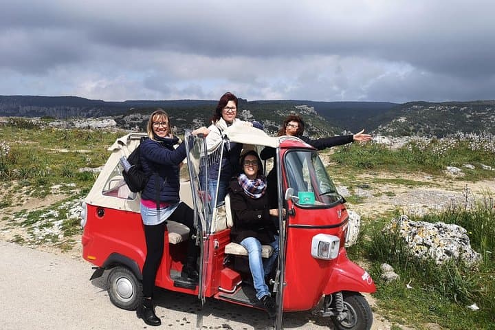 Tuk Tuk tour Matera - Panoramic tour by bee calessino
