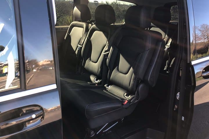 Private transfer from Port of Civitavecchia to FCO airport / Rome