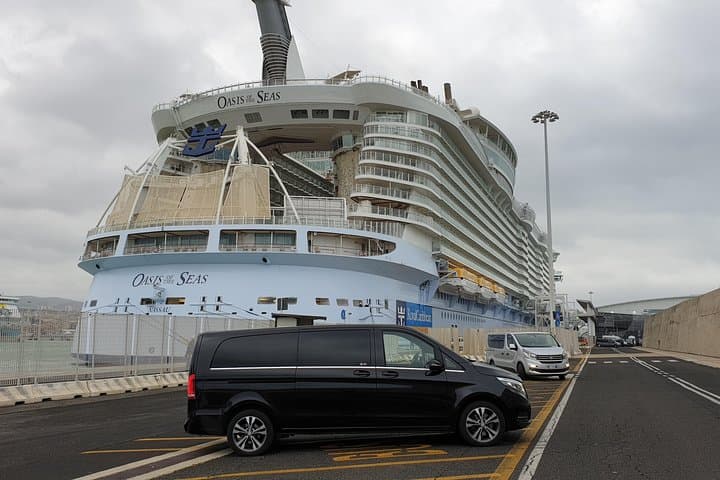 Rome: Private Transfer to or from Civitavecchia Port Van Mercedes