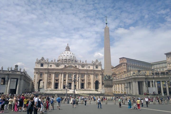 Private DayTour of Rome from Civitavecchia port van Mercedes V class