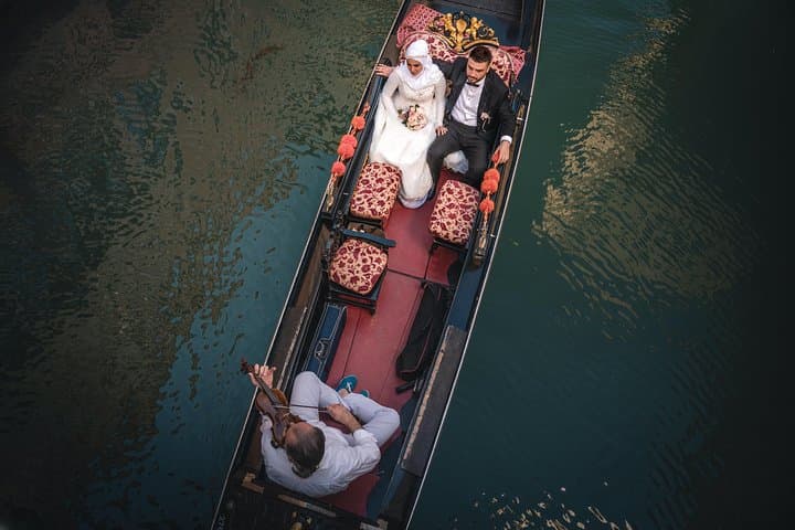 Gondola Ride with violinist and champagne