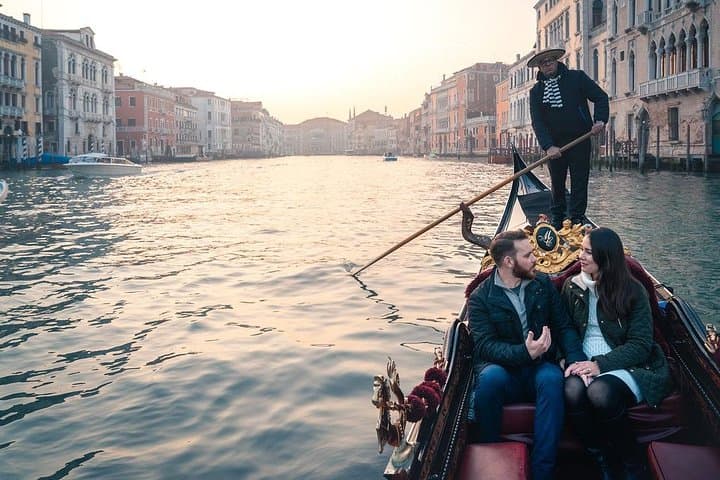 Gondola Ride with violinist and champagne