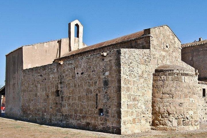 Archaeological tour of Nora