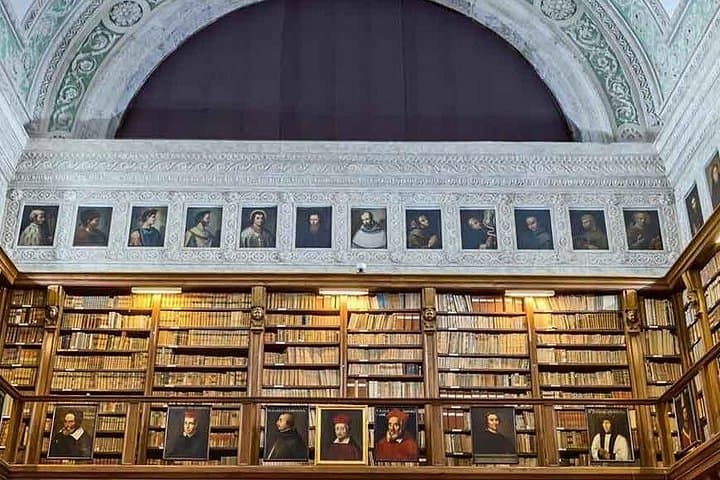 Milan: Pinacoteca Ambrosiana & Codex Atlanticus semi-private Tour