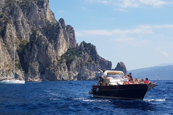 Small-Group Capri and Blue Grotto Boat Tour from Sorrento 5 Hours