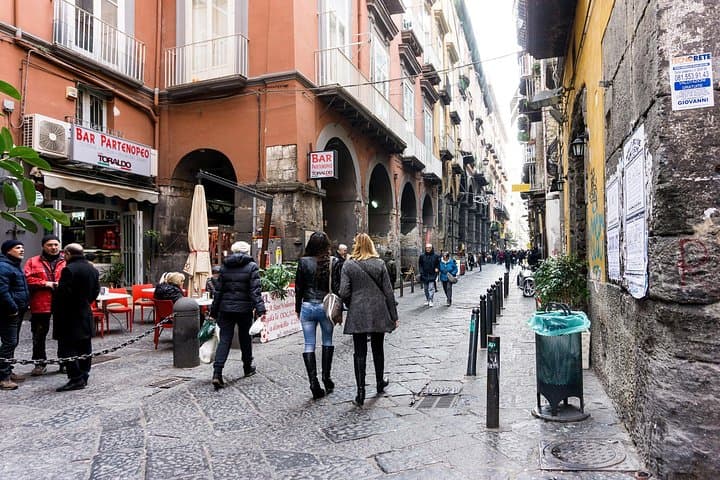Naples Private Half-Day Tour with a Local – Flexible Meet-Up