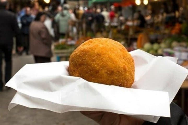 The Complete Street Food Walking Tour - History & Tasty Bites in Palermo