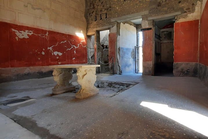 2-Hour Private Pompeii Tour for Kids with Alex – Skip the Line