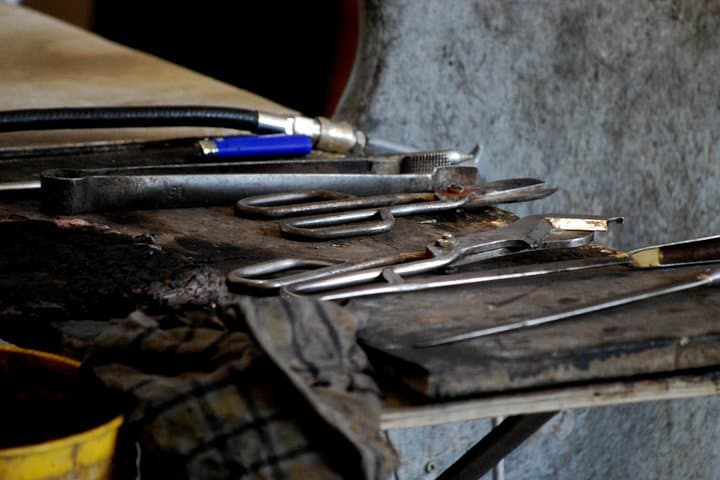 Molten glass magic - Glassblowing class - PRIVATE