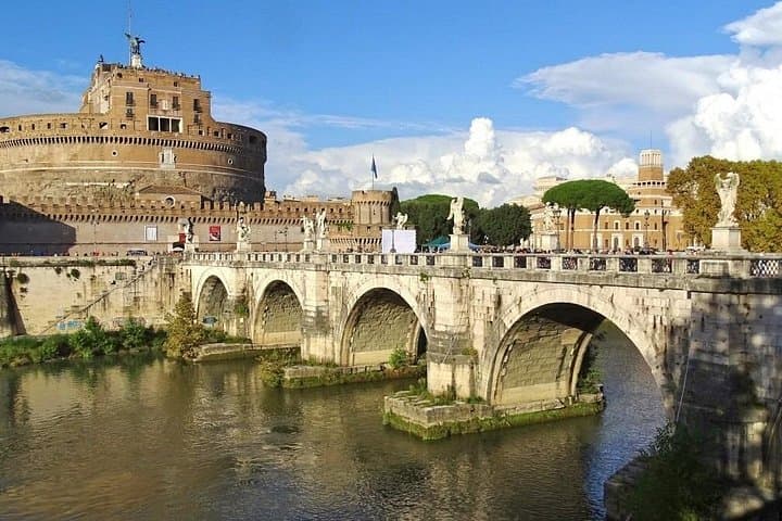 Rome FCO Airport to Civitavecchia Port with private City Tour