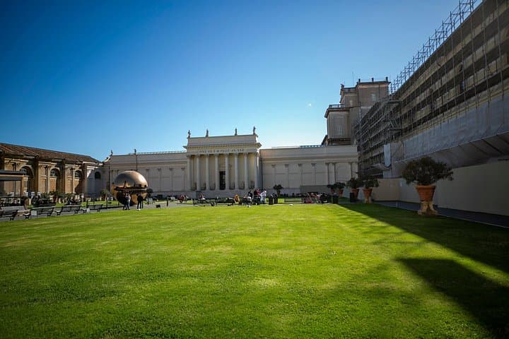 Grand Vatican Tour Full-day with Sistine Chapel and Borgia Rooms