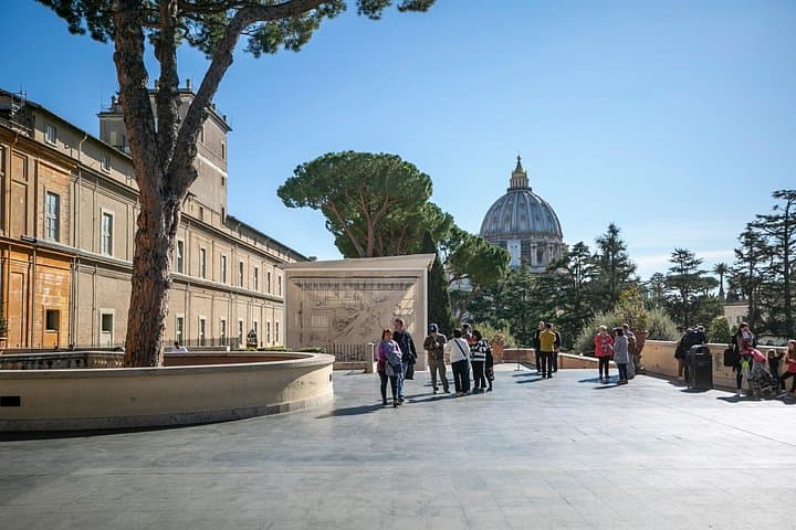 Wheelchair Accessible Sistine Chapel & Vatican Private Tour for Disable Visitors