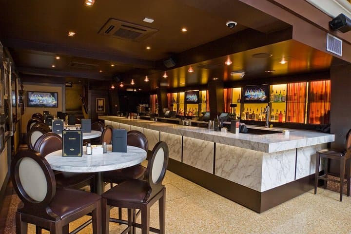 Hard Rock Cafe Venice with Set Lunch or Dinner