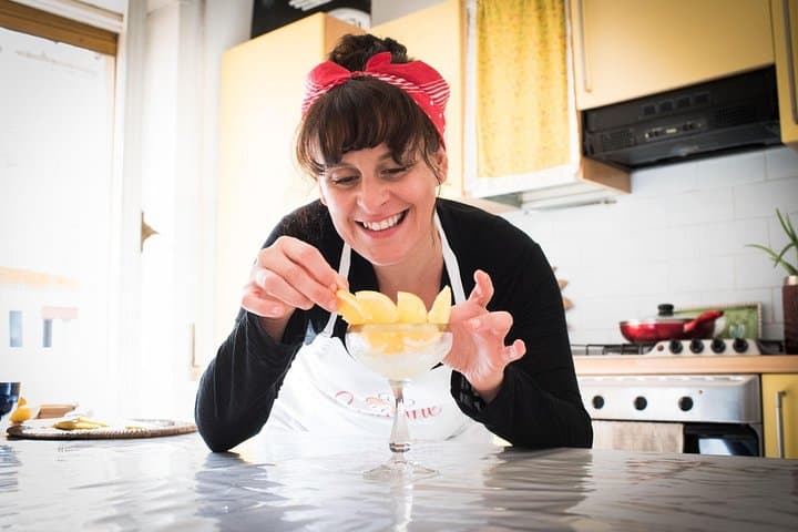 Dining experience at a local's home in Arezzo with show cooking