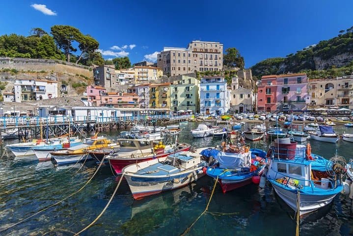 Day Trip from Rome: Pompeii and Sorrento - Private Tour