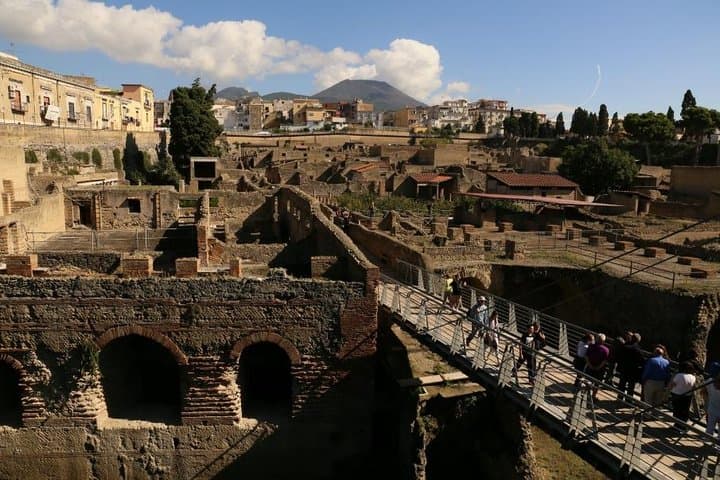 Day Trip from Rome: Pompeii and Herculaneum - private tour