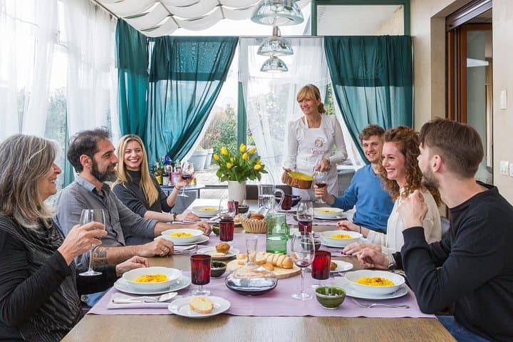 Lunch or dinner and cooking demo at a local home in Cava de' Tirreni