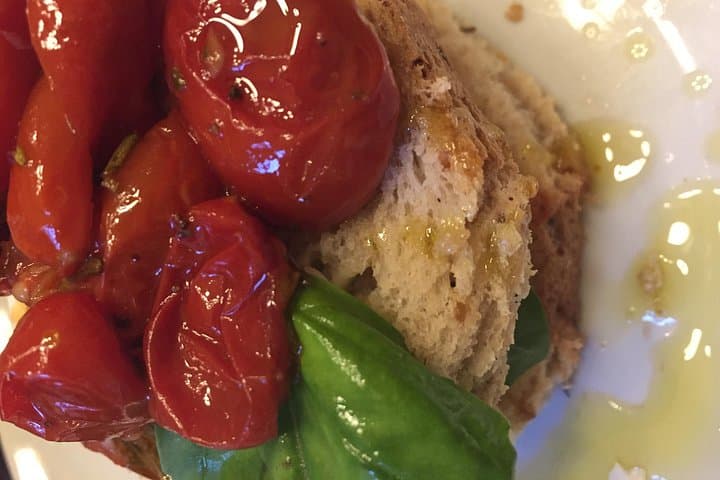 Semi-Private Gluten-Free Cooking Class in Florence with wine