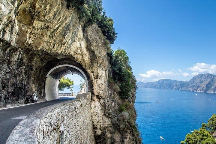 Private Transfer: from Naples (hotel-airport-train station) to Amalfi (hotel)