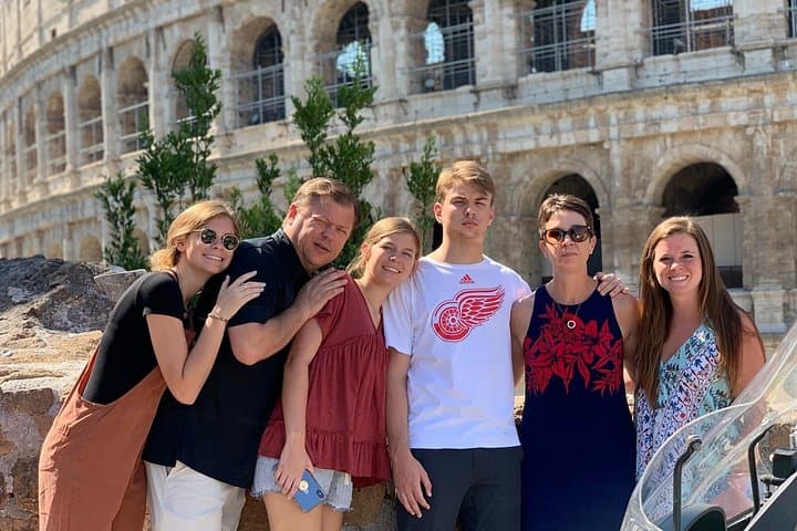 Transfer Civitavecchia Port to Fiumicino FCO Airport with 3 hours Rome Tour