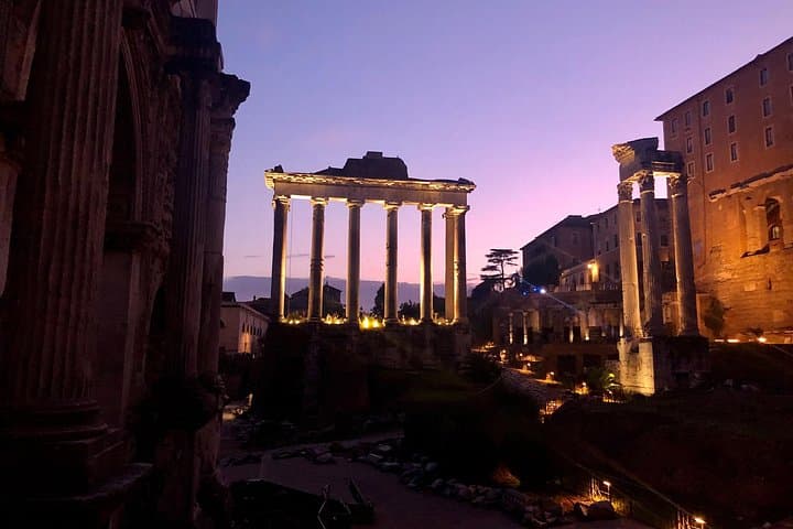 Sunrise in Rome: Small Group E-Bike tour with Italian Breakfast