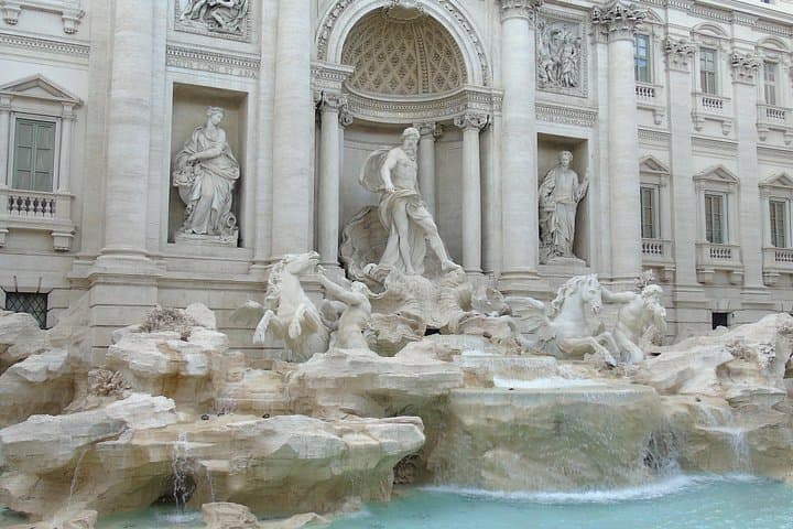 ItalyBestExcursions Transfer Fiumicino Fco Airport to Civitavecchia Port with 3 hours Rome Tour
