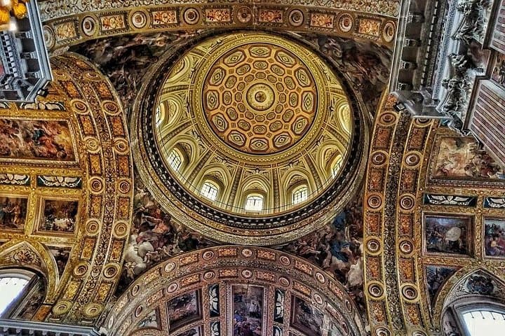 Baroque Naples: Guided Private Walking Tour with Art Historian
