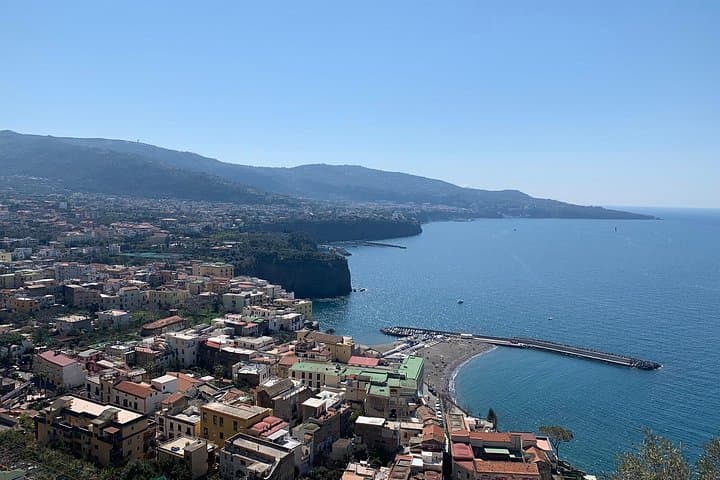 Luxury transfer service from Sorrento to Rome or Rome to Sorrento