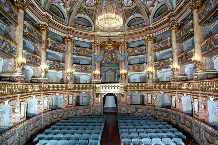 Caserta Tour: from the Royal Palace to the ancient villages