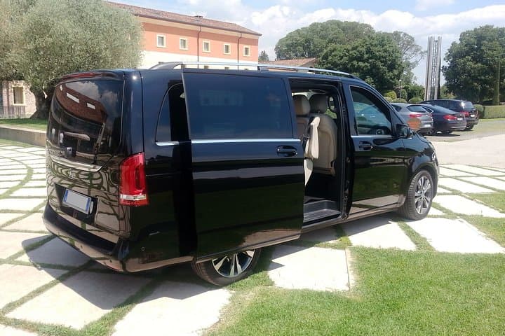 Private Transfer from Venice to Ravenna/Ravenna Cruise Terminal