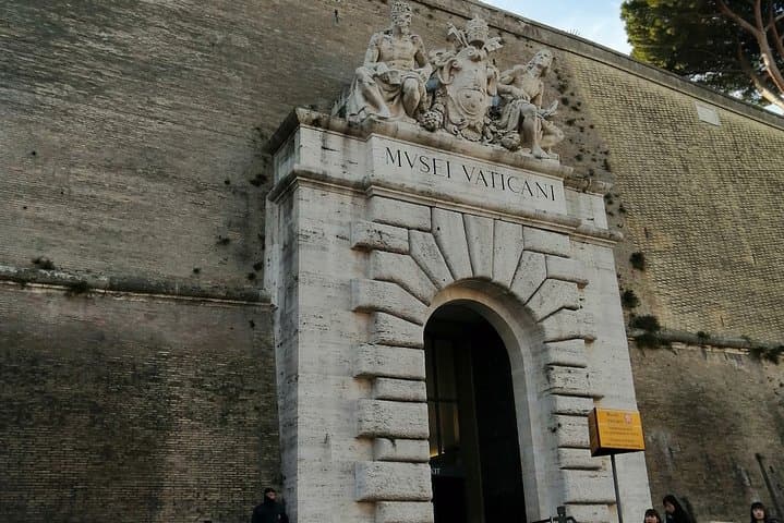 Vatican Priority Entrance with Sistine Chapel & Museum Tour
